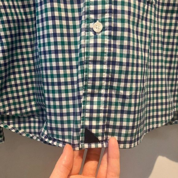Untuckit Checked Wrinkle-Free Performance Shirt, Size M EUC - Picture 2 of 7